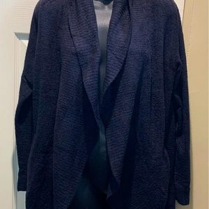 New Max & Mia Ladies
The Essential Travel Cardigan